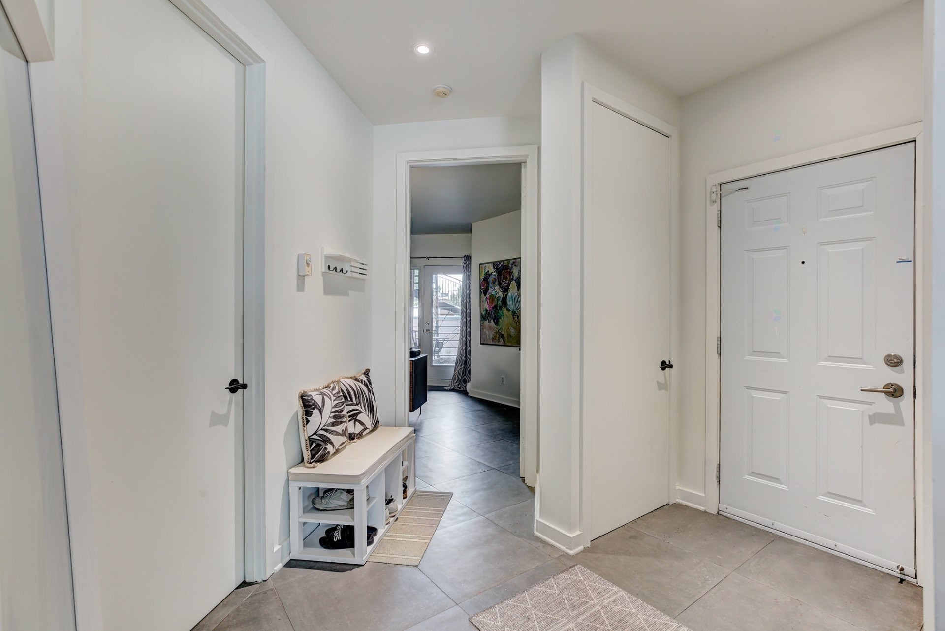 Hall d'entrée/Vestibule - 201-6500 Av. De L'Esplanade, Montréal (Rosemont/La Petite-Patrie), QC - Indoor Photo Showing Other Room