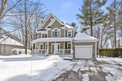 1513 Av. du Mistral Mascouche, QC J7L 4G1