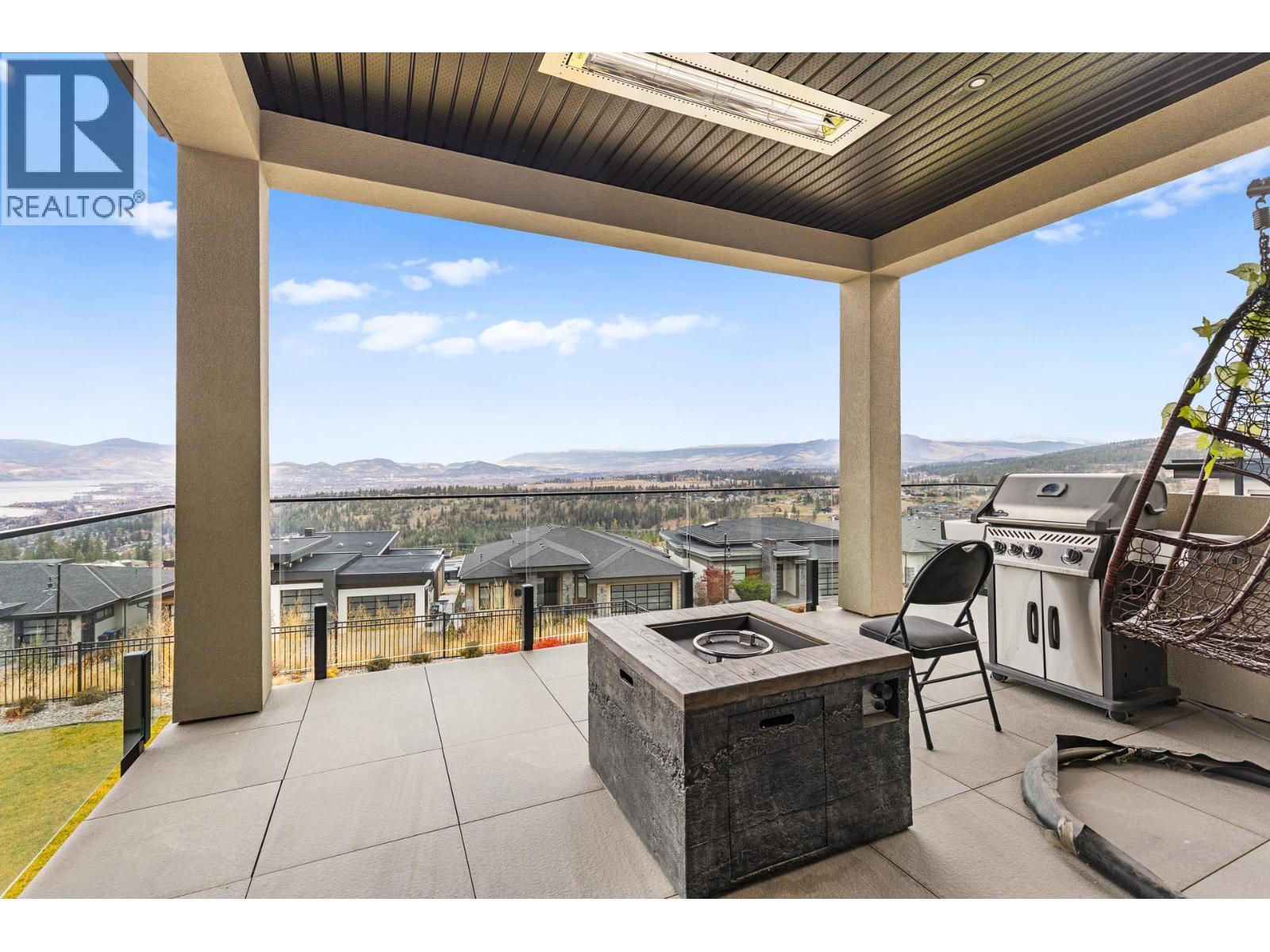 1068 Clarance Avenue, Kelowna, BC - Outdoor With Deck Patio Veranda With View With Exterior