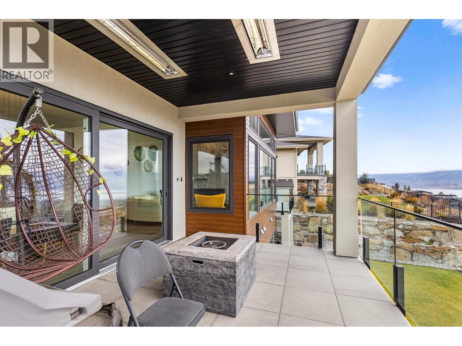 1068 Clarance Avenue, Kelowna, BC - Outdoor With Deck Patio Veranda With Exterior