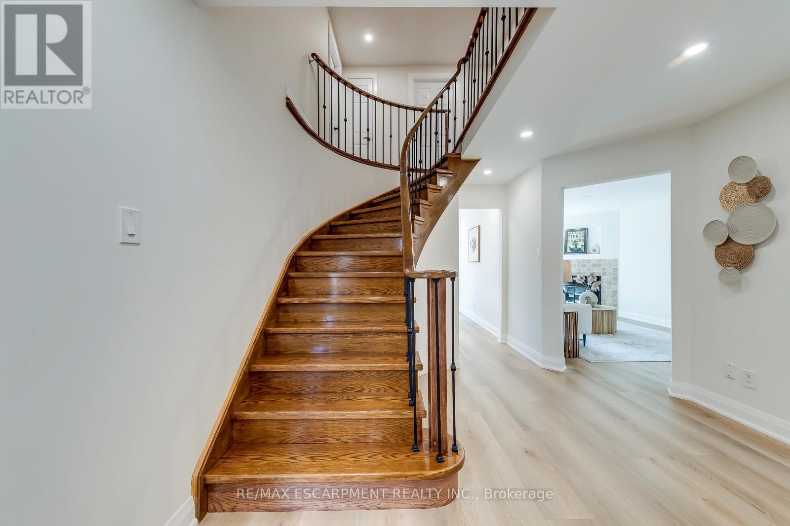 3184 Renton Road, Burlington, ON - Indoor Photo Showing Other Room