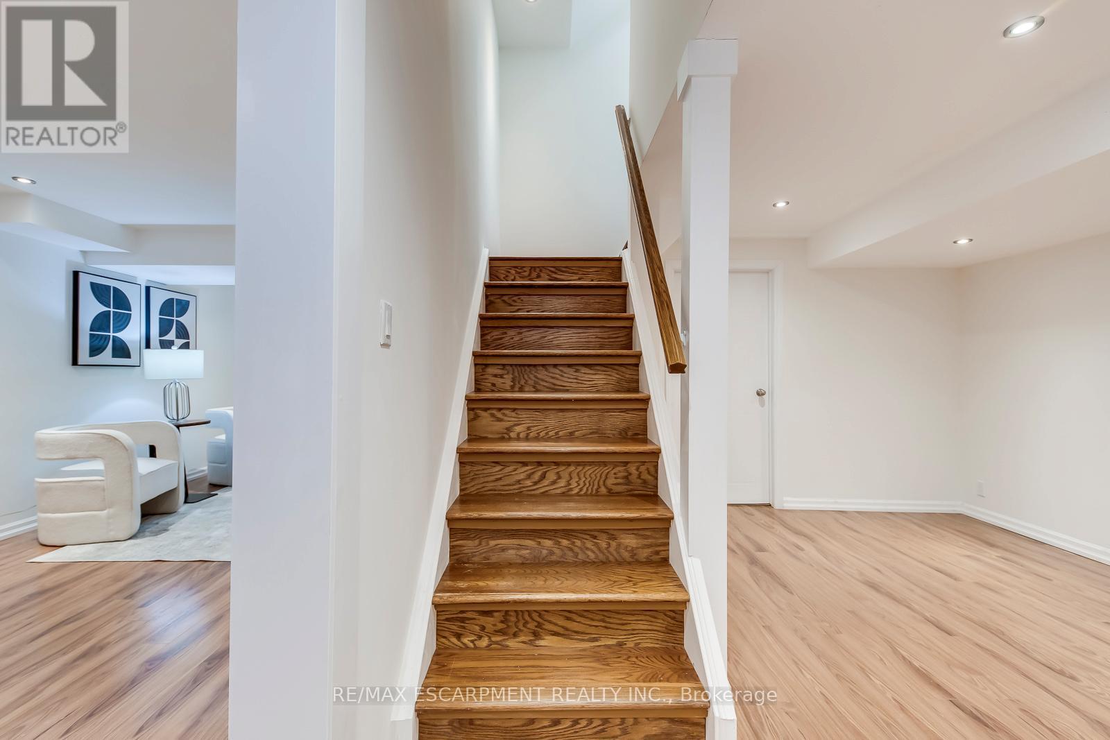 3184 Renton Road, Burlington, ON - Indoor Photo Showing Other Room