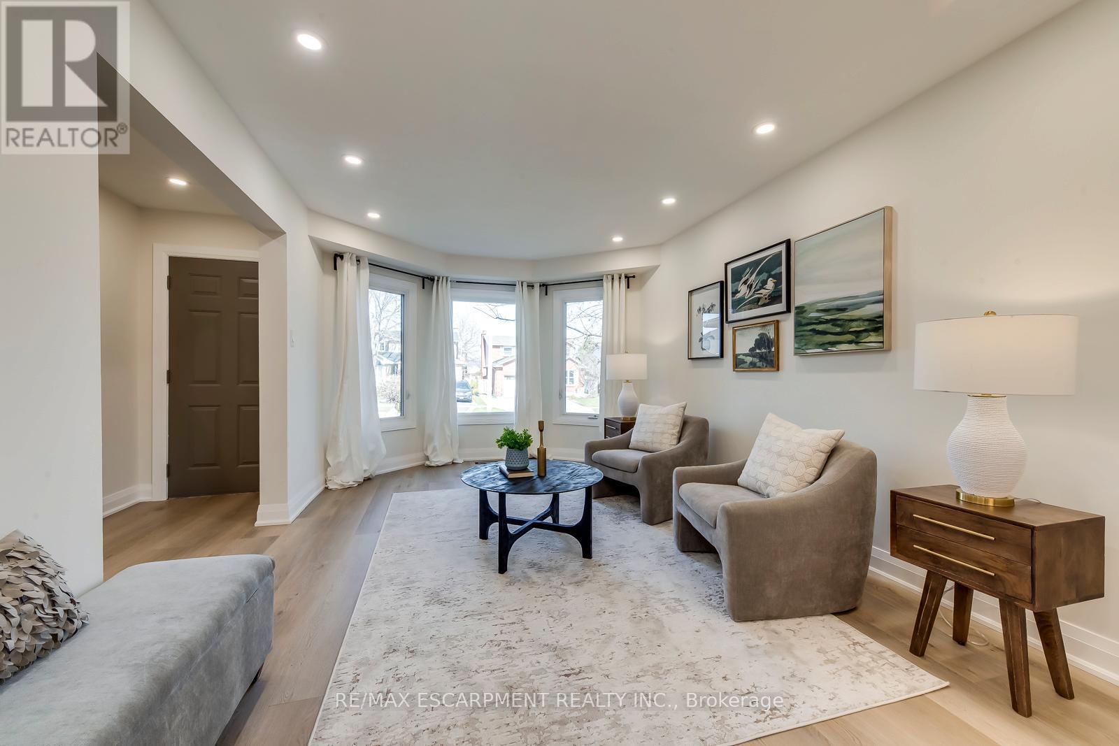 3184 Renton Road, Burlington, ON - Indoor Photo Showing Other Room