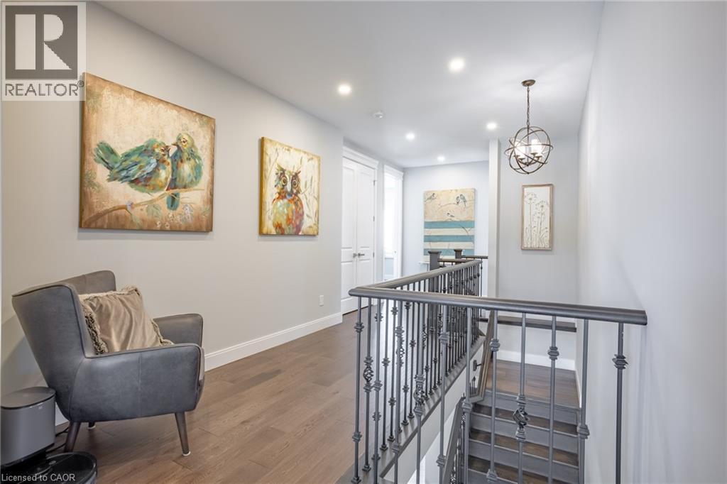 4 Lockman Drive, Ancaster, ON - Indoor Photo Showing Other Room