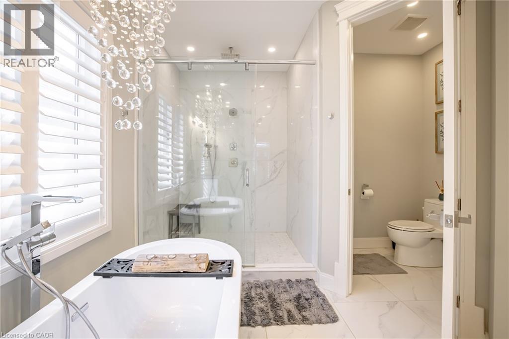 4 Lockman Drive, Ancaster, ON - Indoor Photo Showing Bathroom