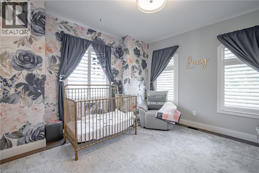 4 Lockman Drive, Ancaster, ON - Indoor Photo Showing Bedroom