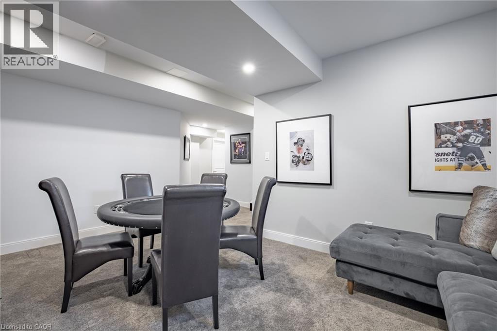 4 Lockman Drive, Ancaster, ON - Indoor Photo Showing Dining Room