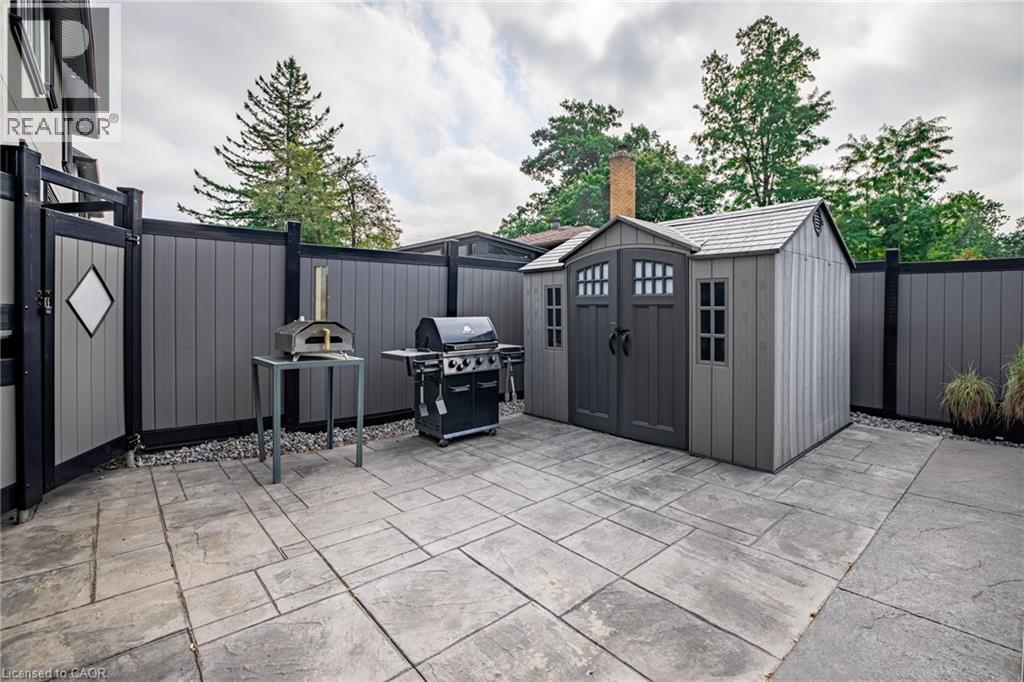 4 Lockman Drive, Ancaster, ON - Outdoor