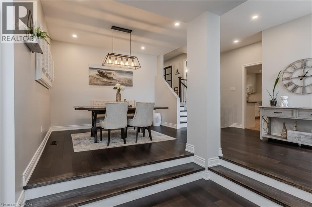 2360 Cavendish Drive, Burlington, ON - Indoor Photo Showing Other Room