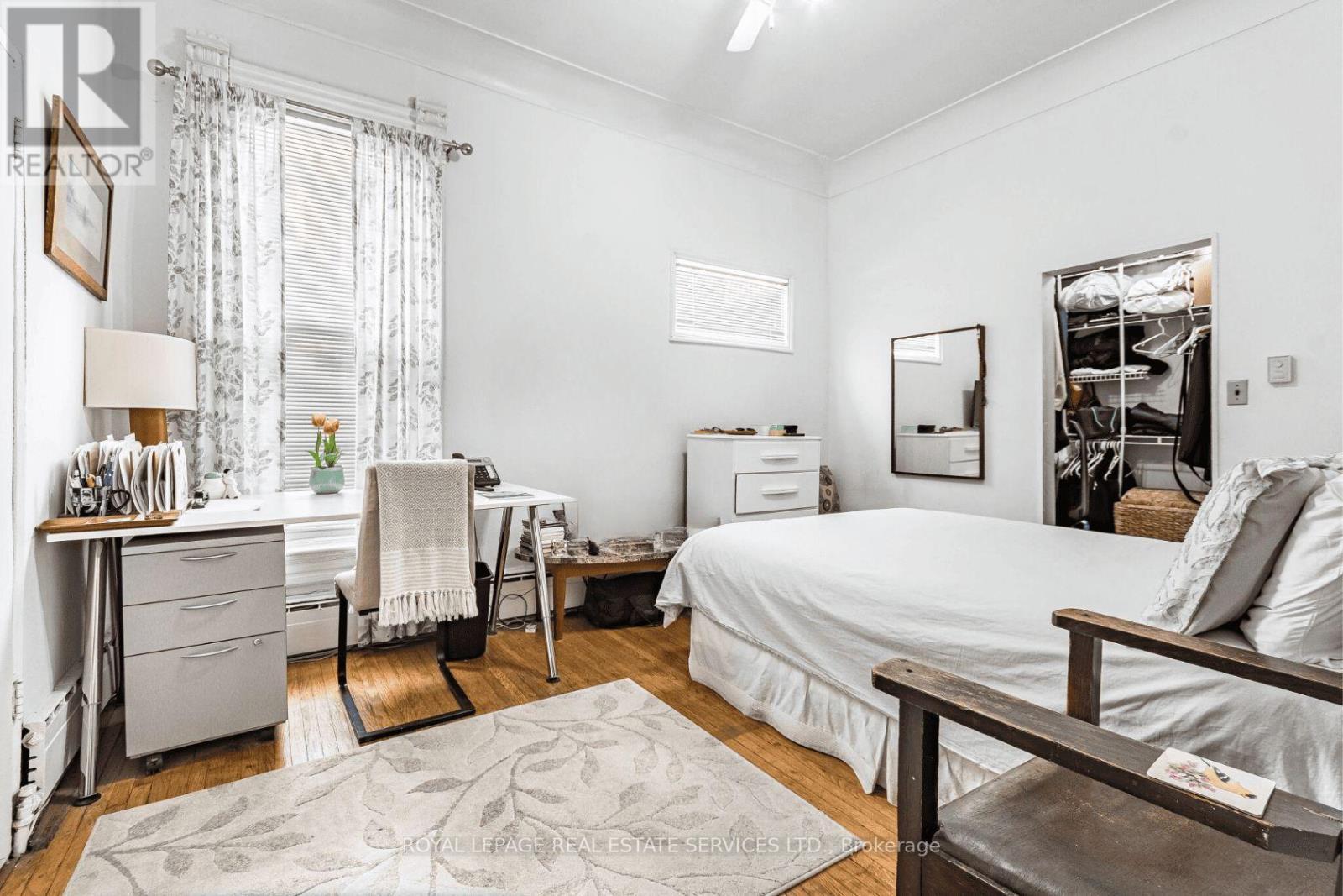 530 Bathurst Street, Toronto, ON