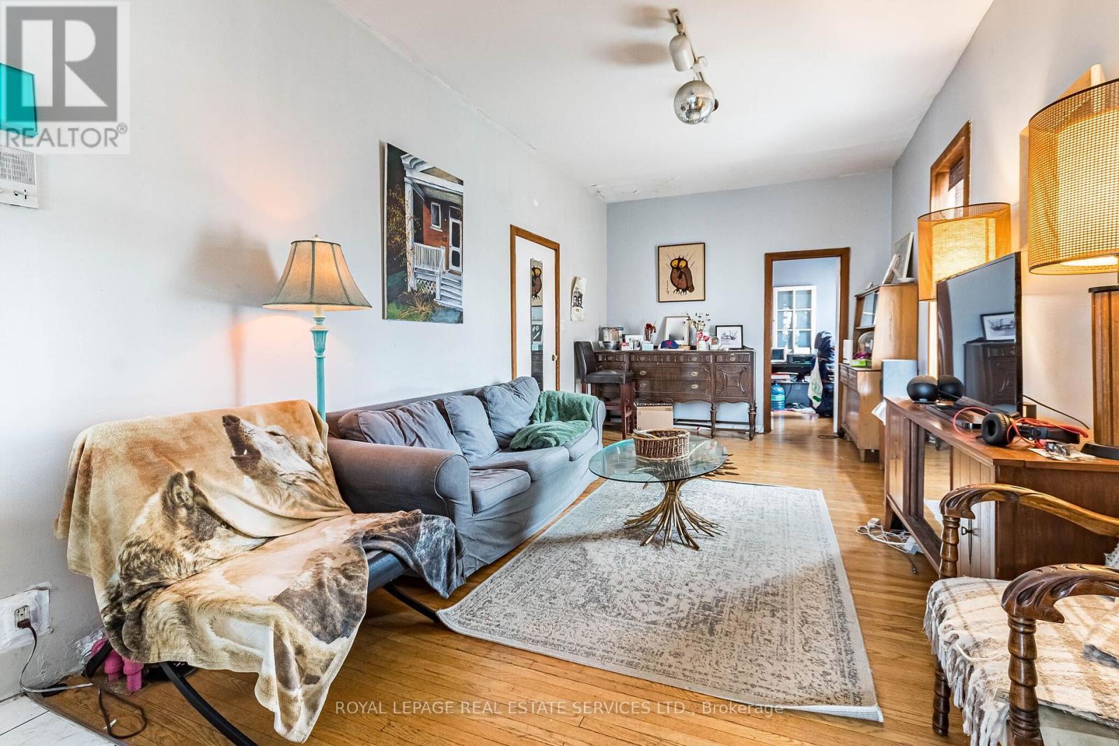 530 Bathurst Street, Toronto, ON