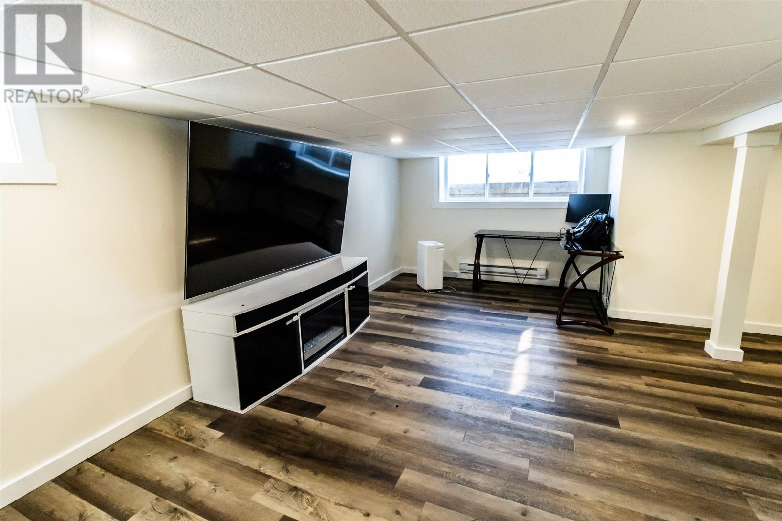 12 Upper Nicholsville Road, Deer Lake, NL - Indoor