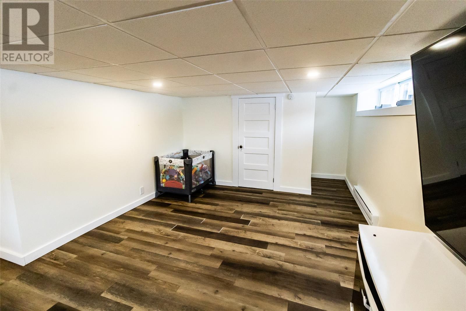 12 Upper Nicholsville Road, Deer Lake, NL - Indoor