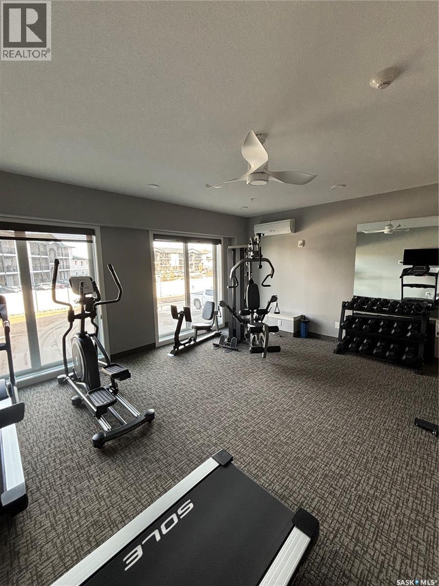 113 105 Willis Crescent, Saskatoon, SK - Indoor Photo Showing Gym Room