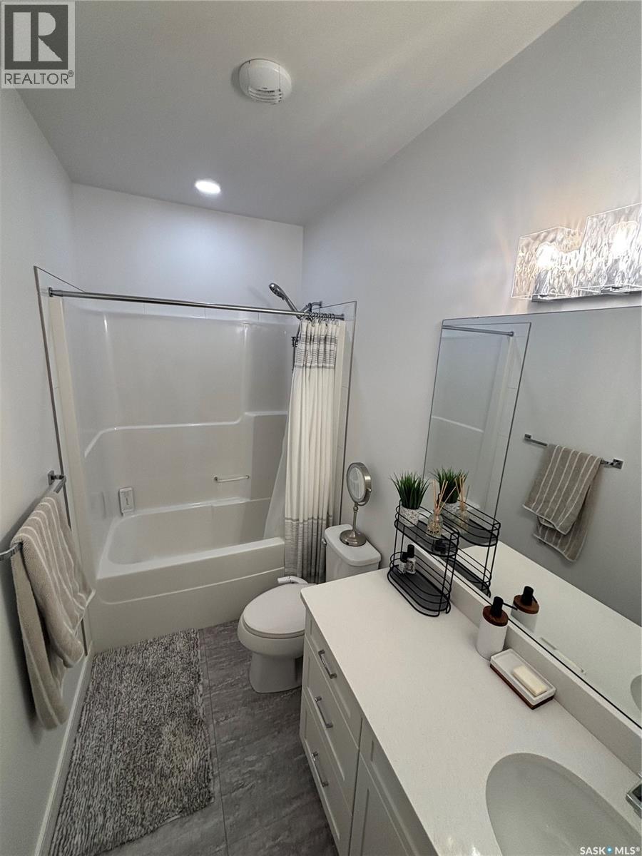 113 105 Willis Crescent, Saskatoon, SK - Indoor Photo Showing Bathroom
