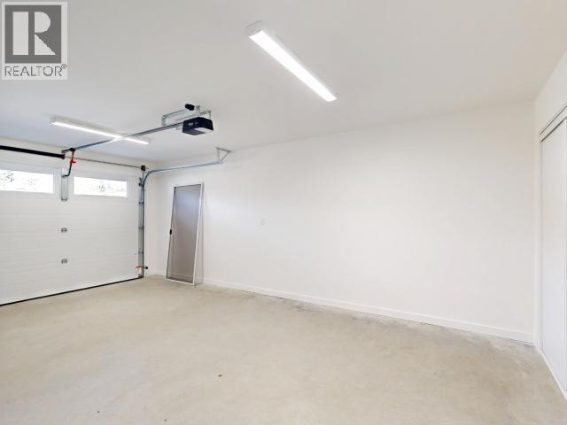 7164 Edgehill Crescent, Powell River, BC - Indoor Photo Showing Garage