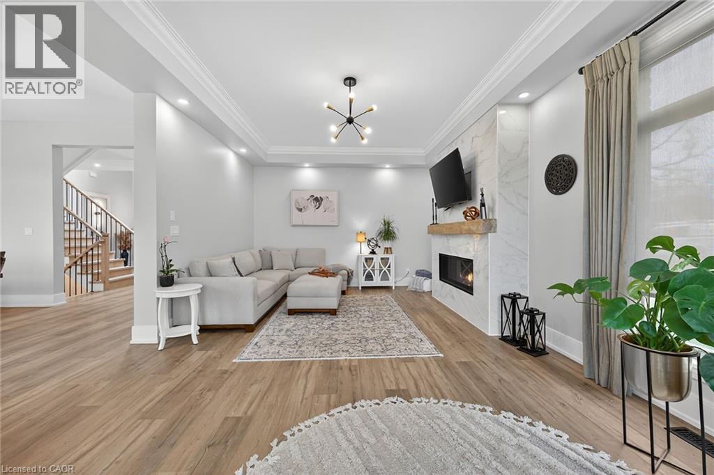 397 Caithness Street E, Caledonia, ON - Indoor Photo Showing Living Room With Fireplace