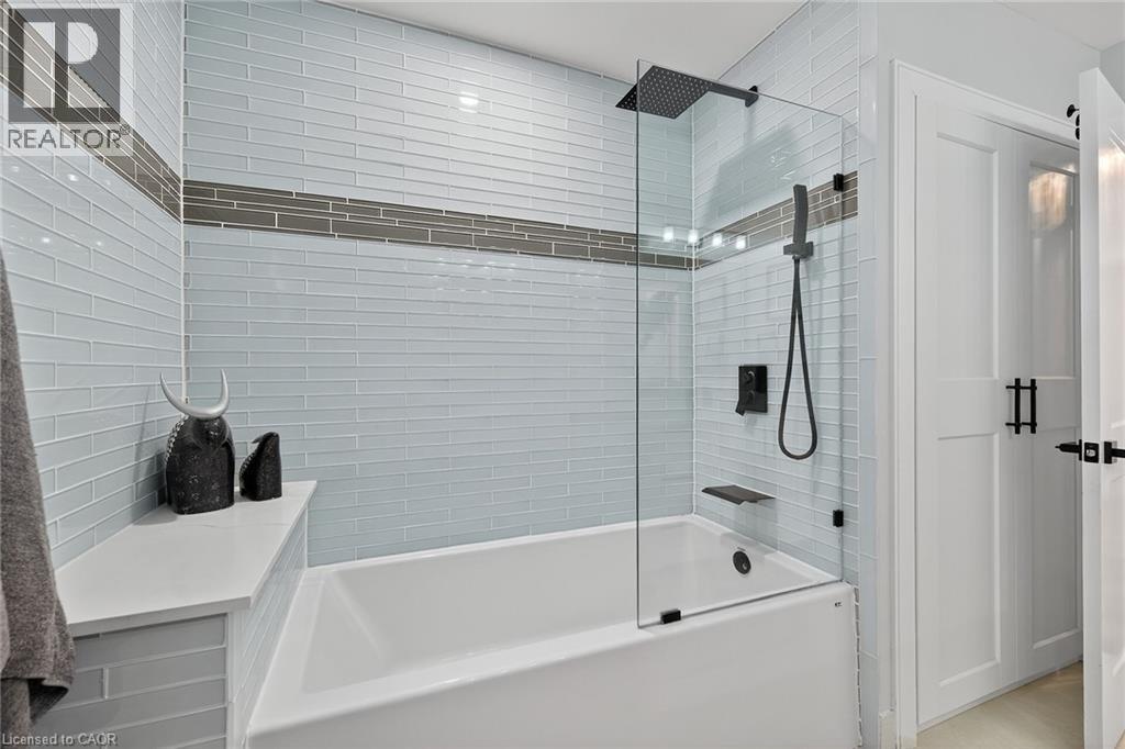 2nd floor - 397 Caithness Street E, Caledonia, ON - Indoor Photo Showing Bathroom