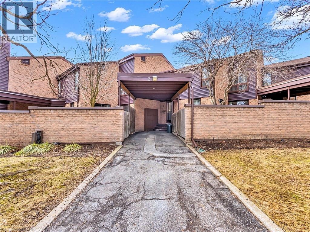 28 Underhill Crescent Unit# 3, Kitchener, ON - Outdoor