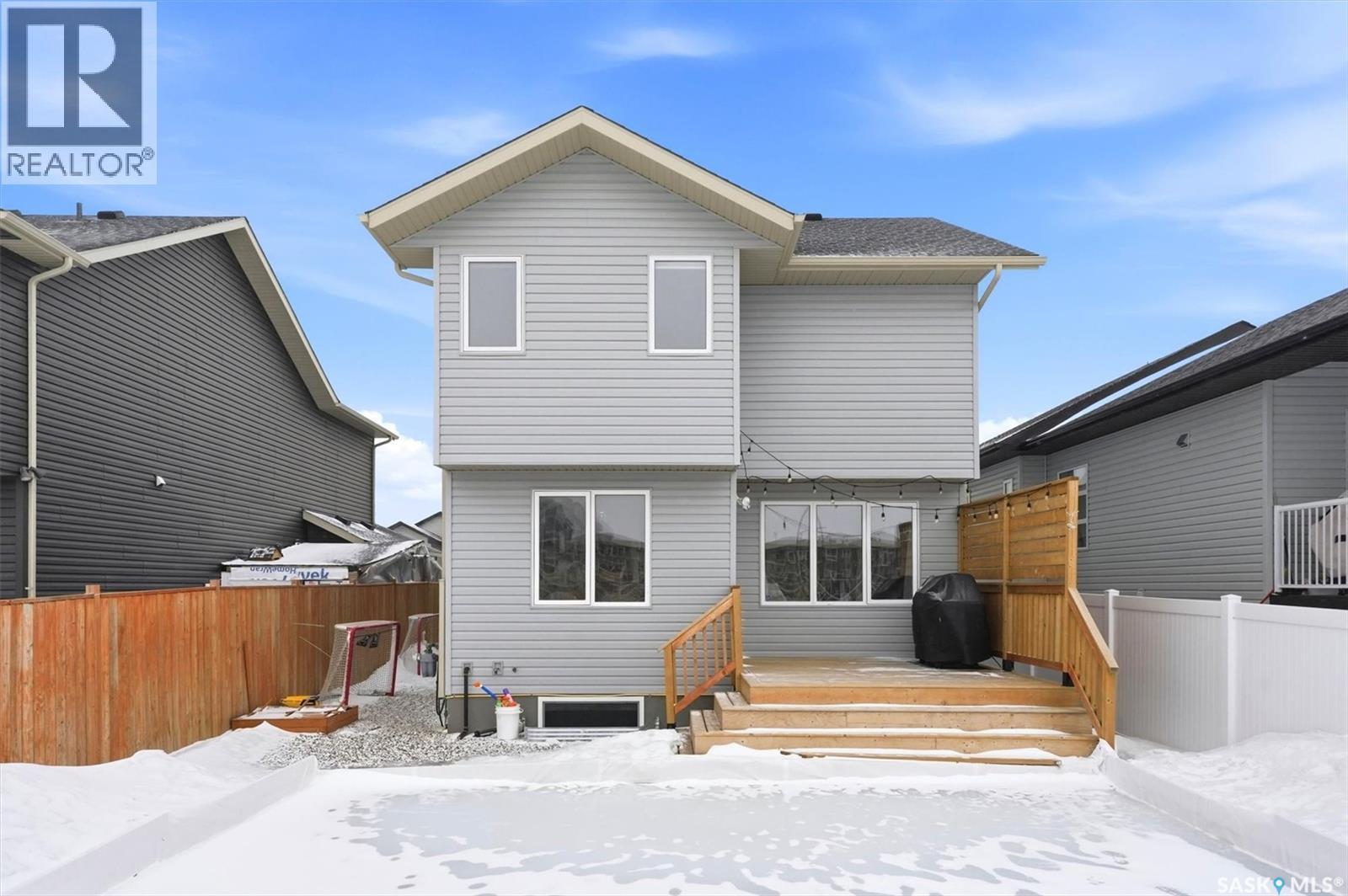 611 Ells Crescent, Saskatoon, SK - Outdoor With Exterior