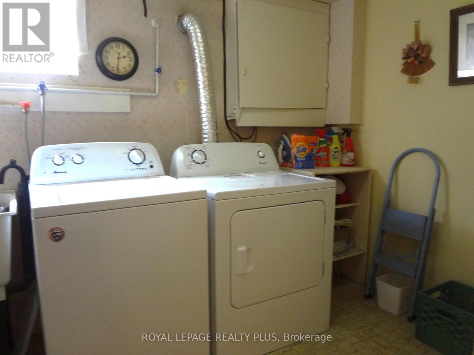 4170 Treetop Crescent, Mississauga, ON - Indoor Photo Showing Laundry Room