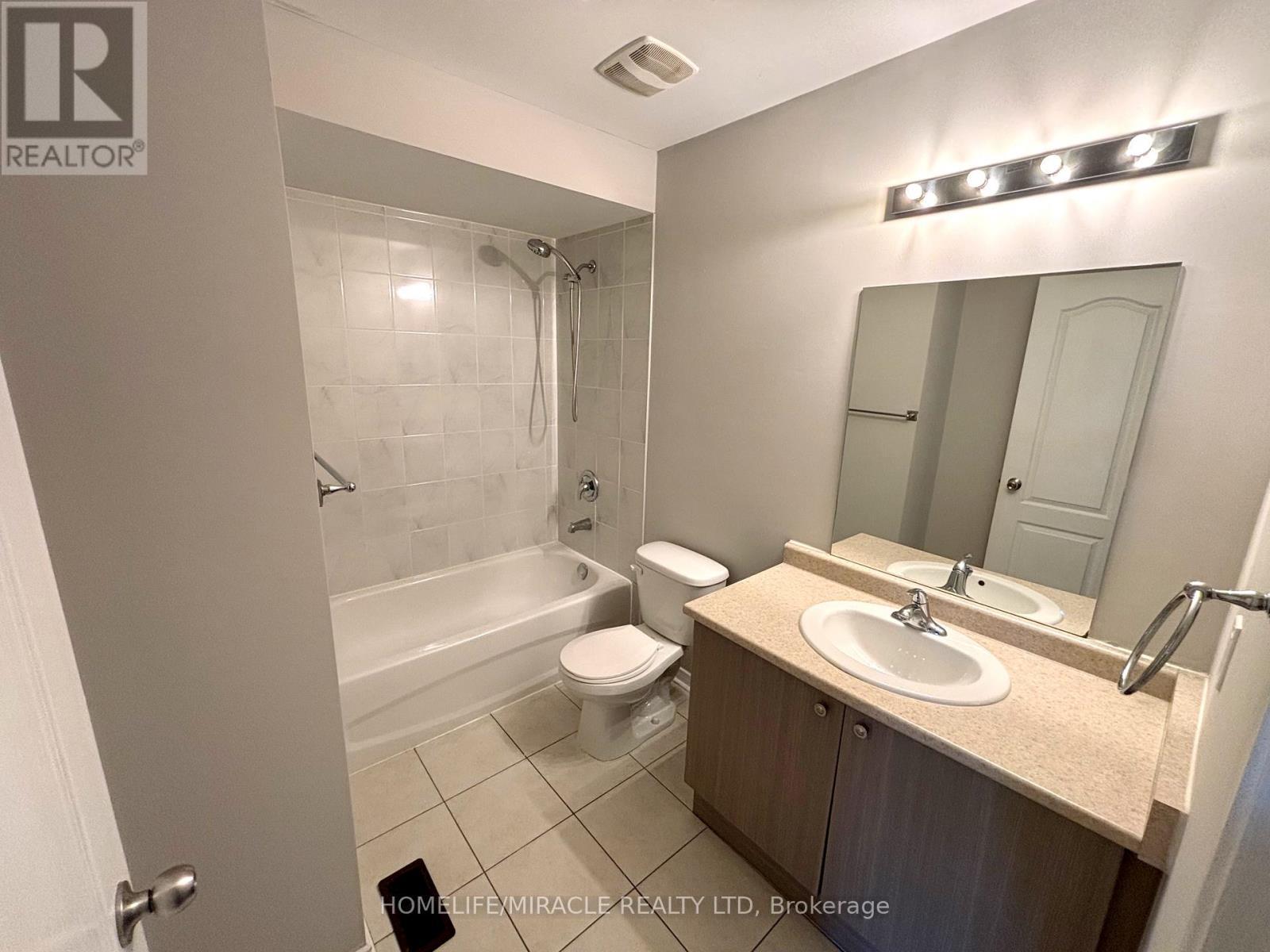866 Francine Crescent, Mississauga, ON - Indoor Photo Showing Bathroom