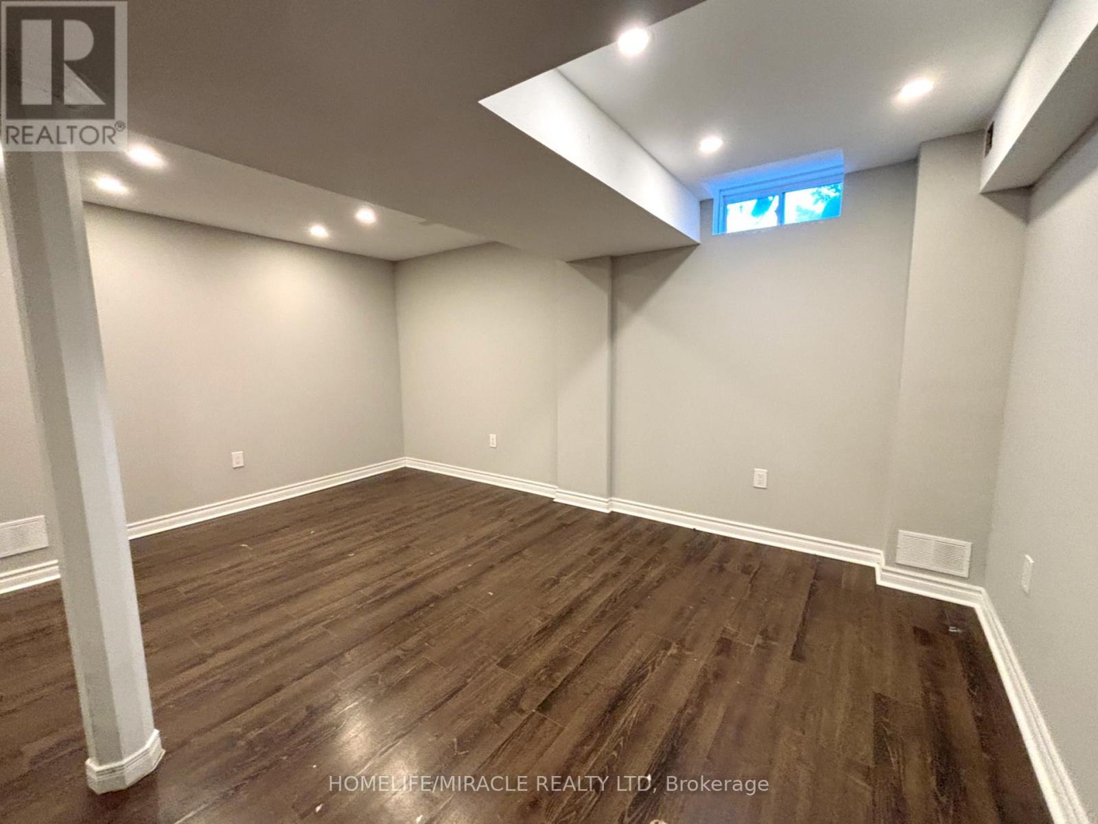 866 Francine Crescent, Mississauga, ON - Indoor Photo Showing Basement