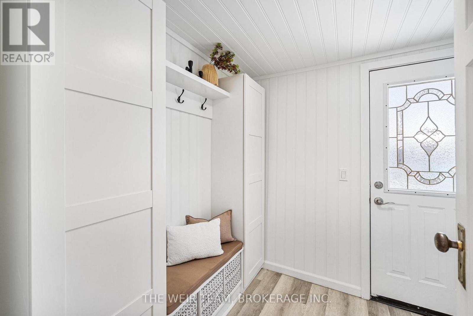 10 Eldon Avenue, Toronto, ON - Indoor Photo Showing Other Room