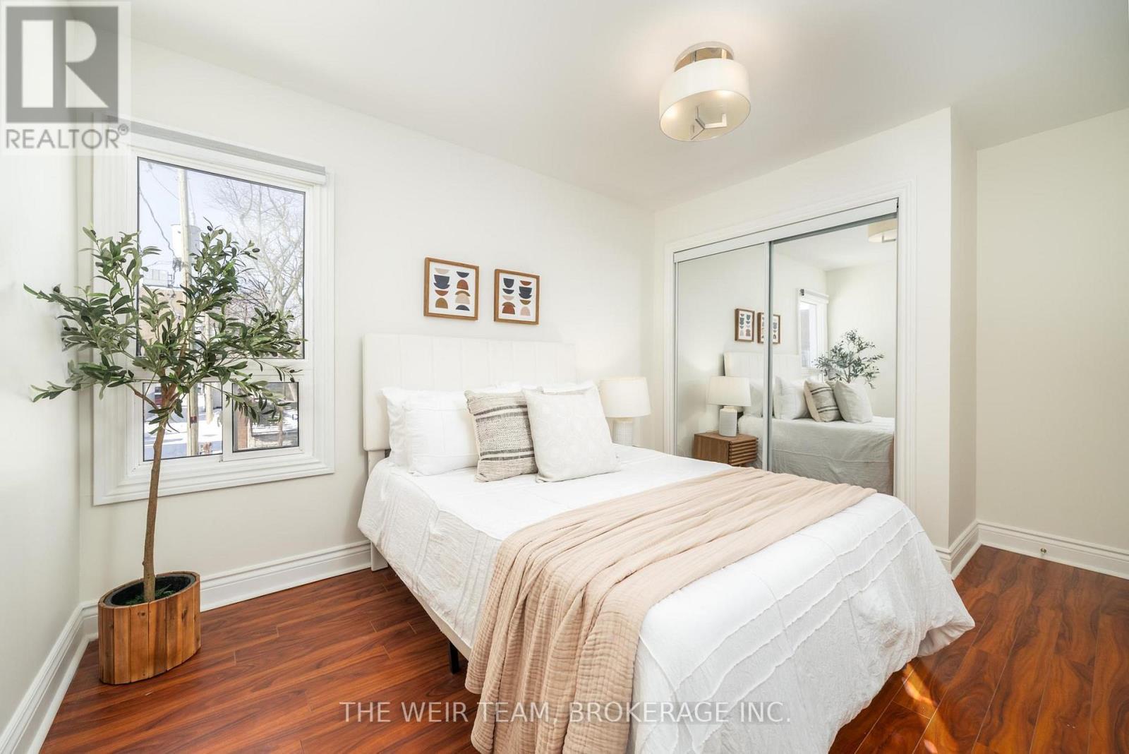 10 Eldon Avenue, Toronto, ON - Indoor Photo Showing Bedroom