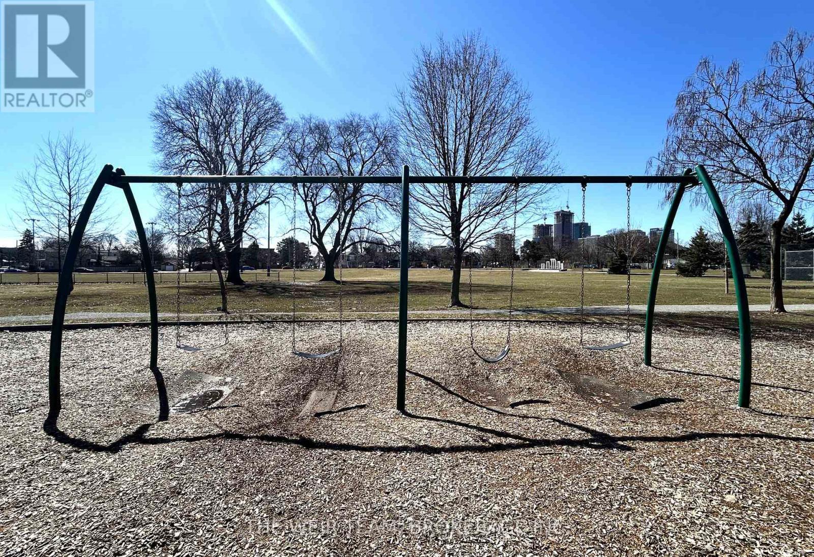 10 Eldon Avenue, Toronto, ON - Outdoor With View