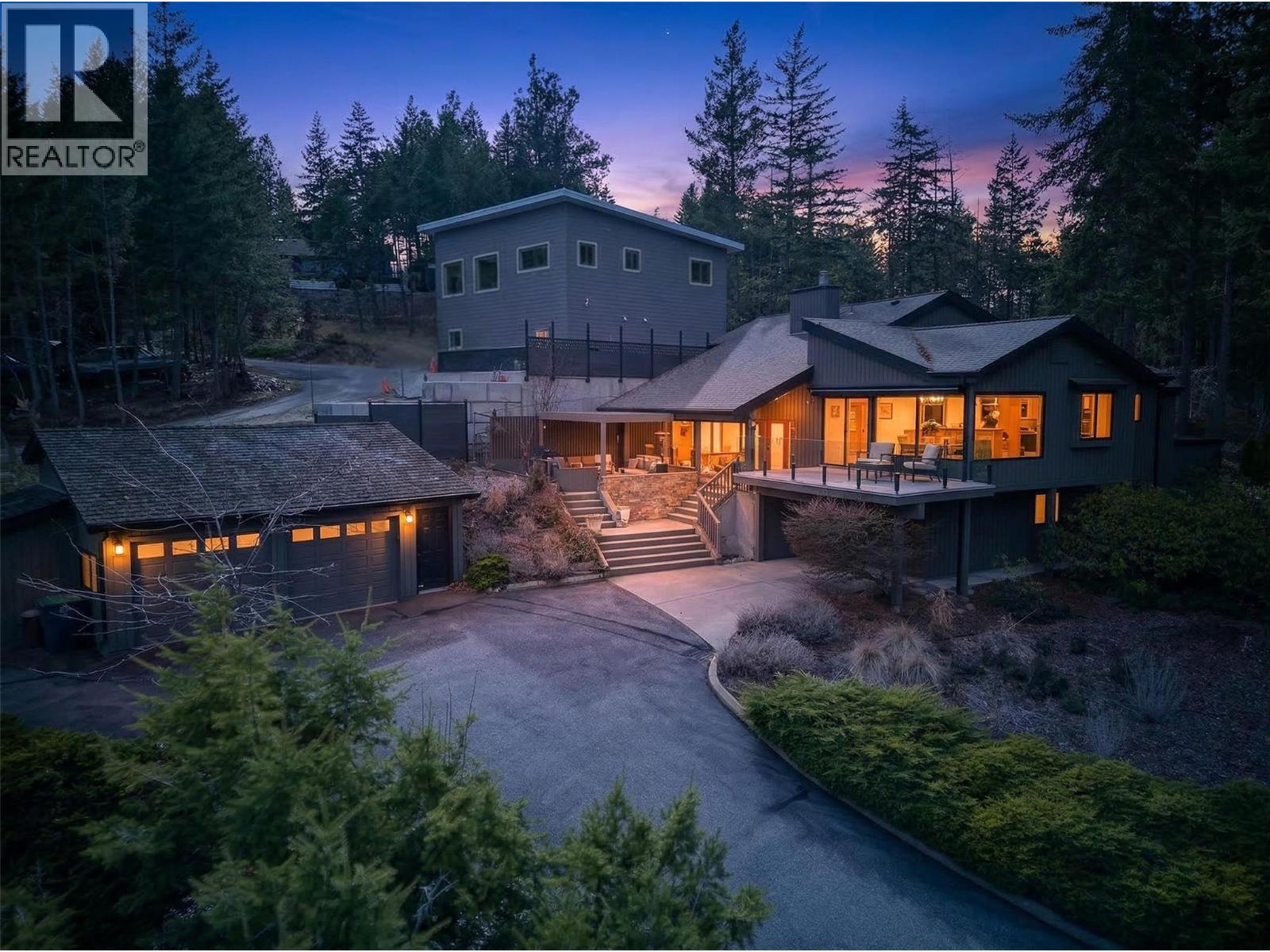 935 Lloyd Jones Drive, West Kelowna, BC - Outdoor With Deck Patio Veranda
