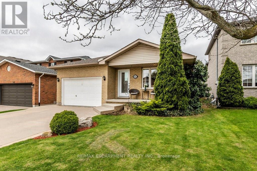 62 Spadara Drive, Hamilton, ON - Outdoor With Facade