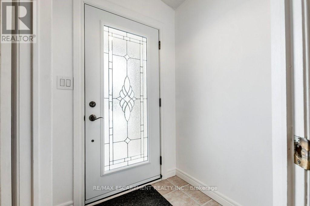 62 Spadara Drive, Hamilton, ON - Indoor Photo Showing Other Room