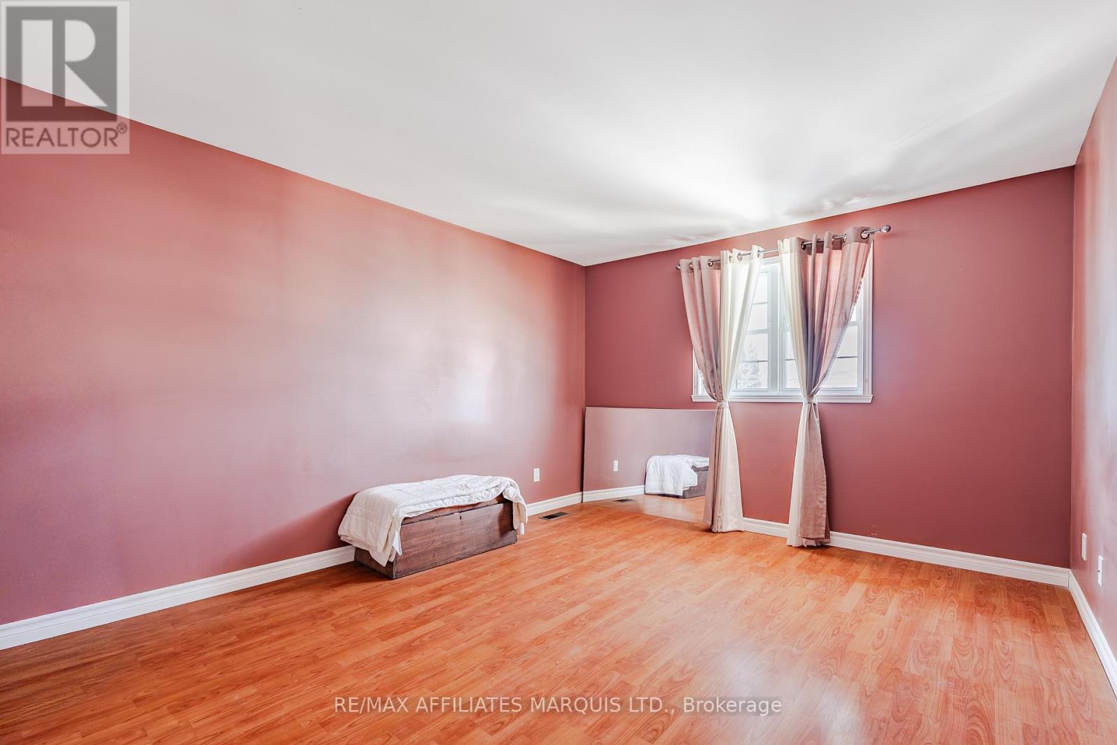 668 Champlain Drive N, Cornwall, ON - Indoor