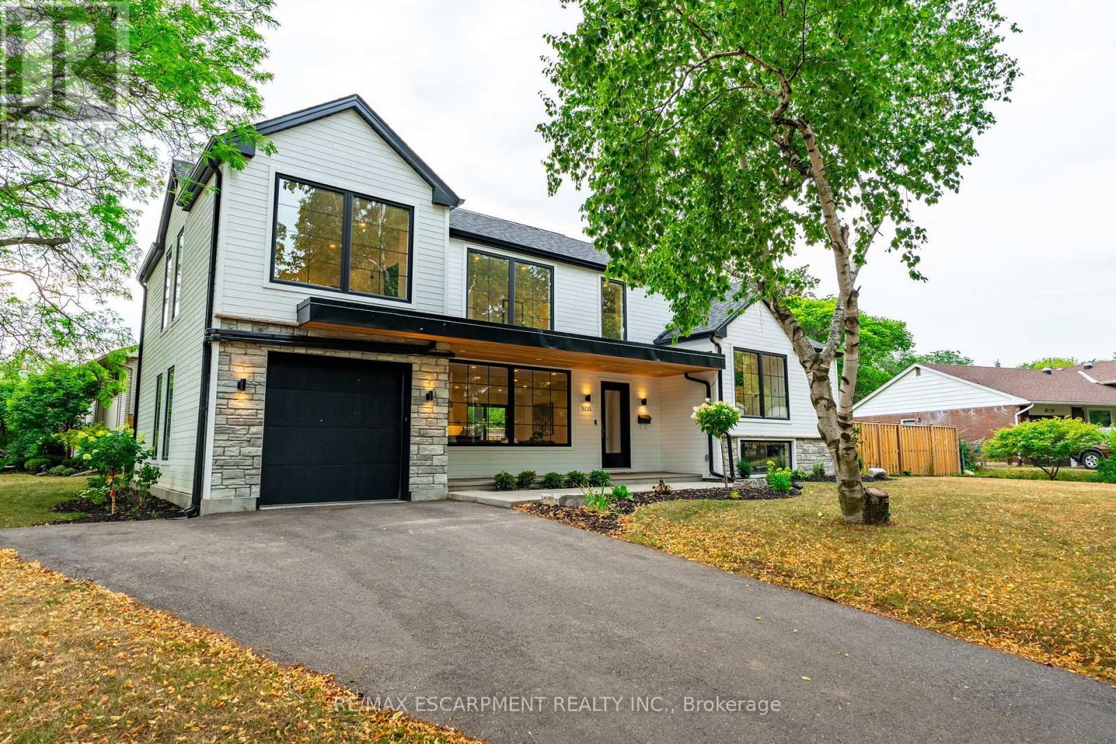 5135 Mulberry Drive, Burlington, ON - Outdoor