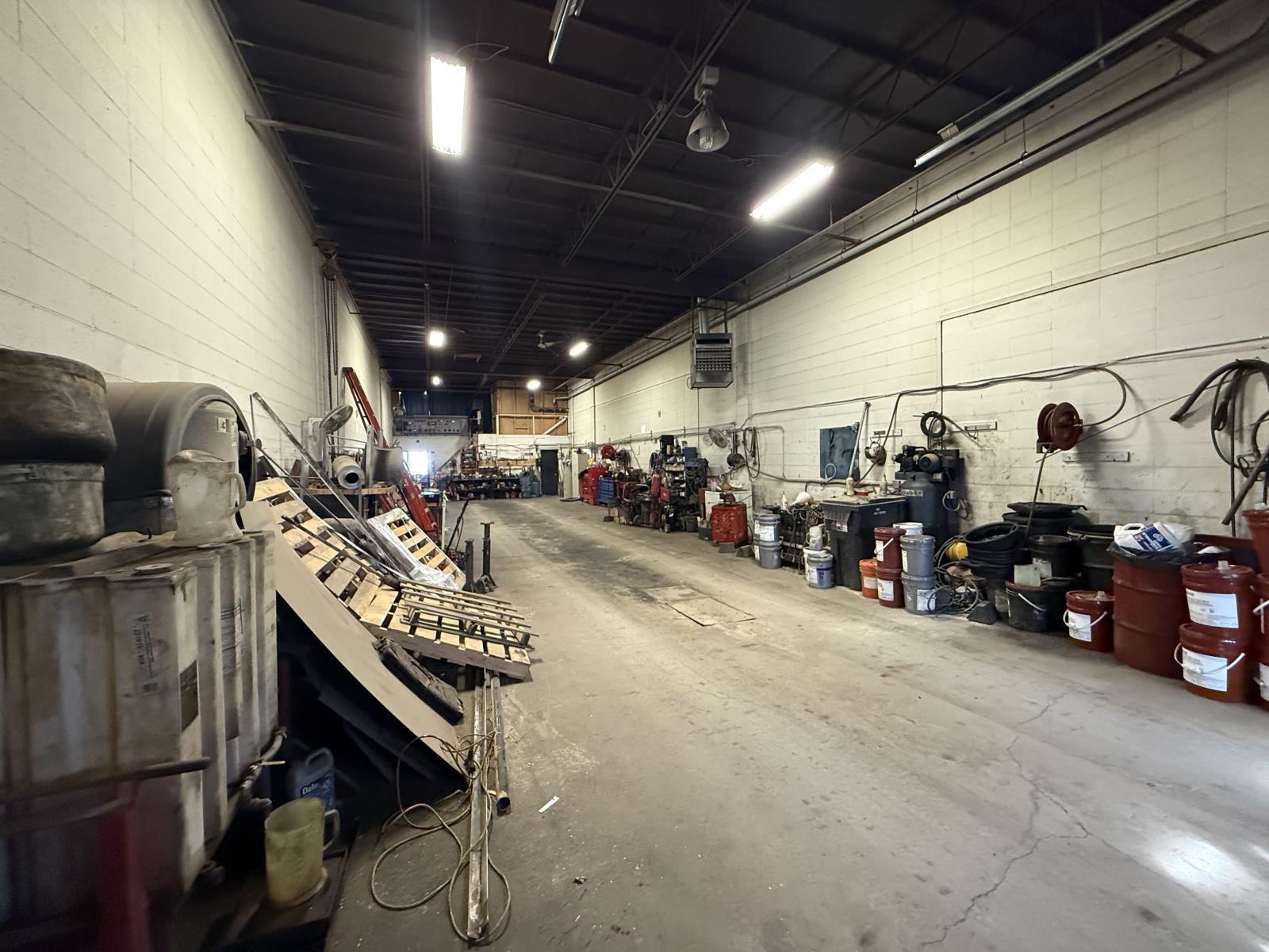 16649 114 Ave Nw, Edmonton, AB