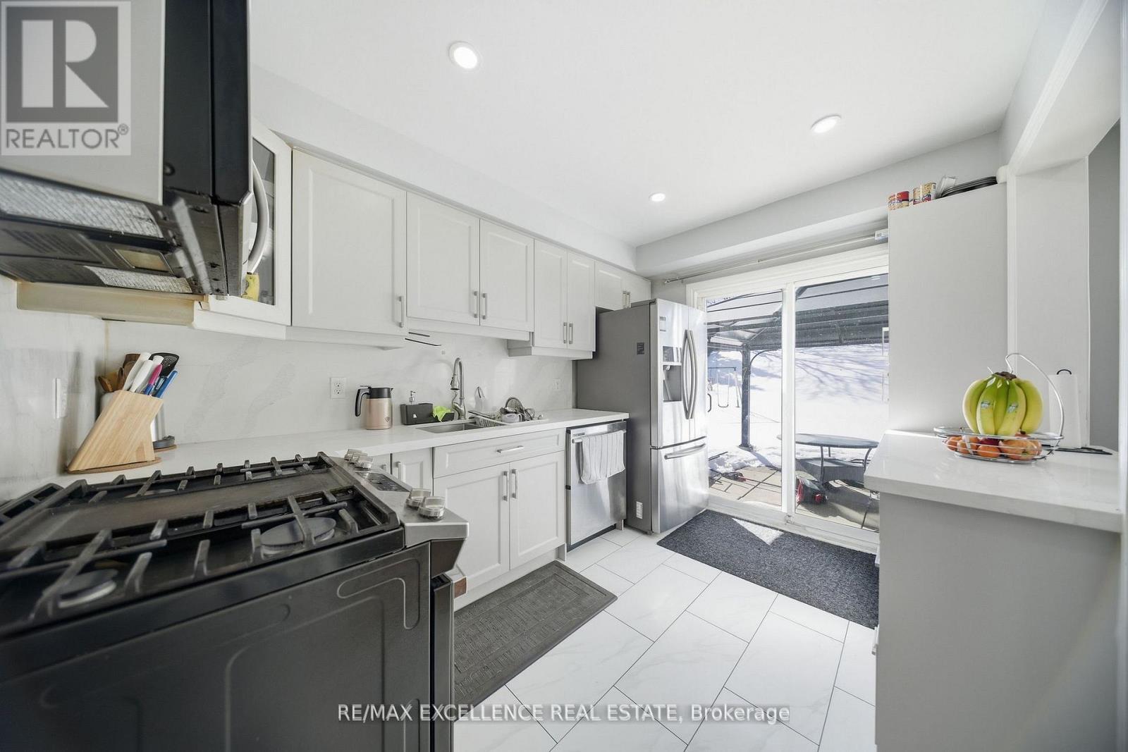 46 Nectarine Crescent, Brampton, ON - Indoor Photo Showing Other Room