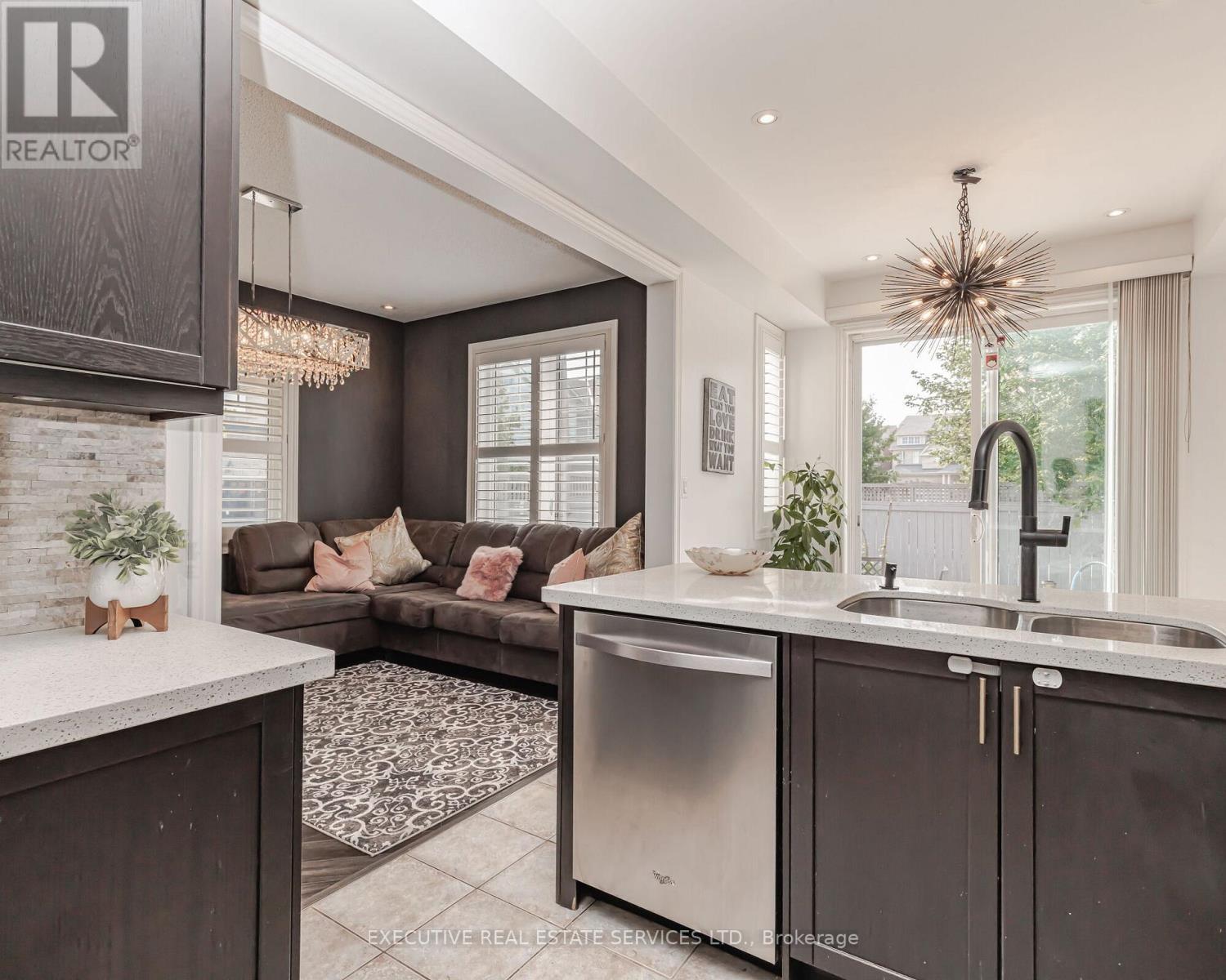 2 Nectarlane Avenue, Caledon, ON - Indoor