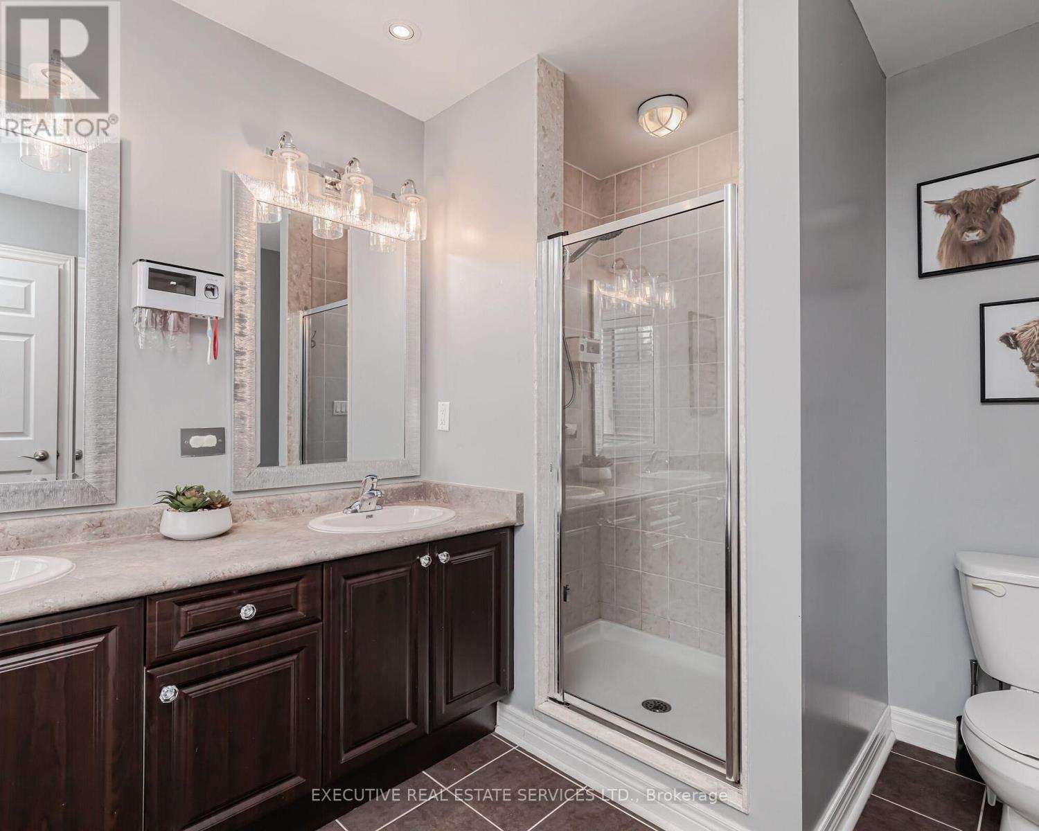 2 Nectarlane Avenue, Caledon, ON - Indoor Photo Showing Bathroom