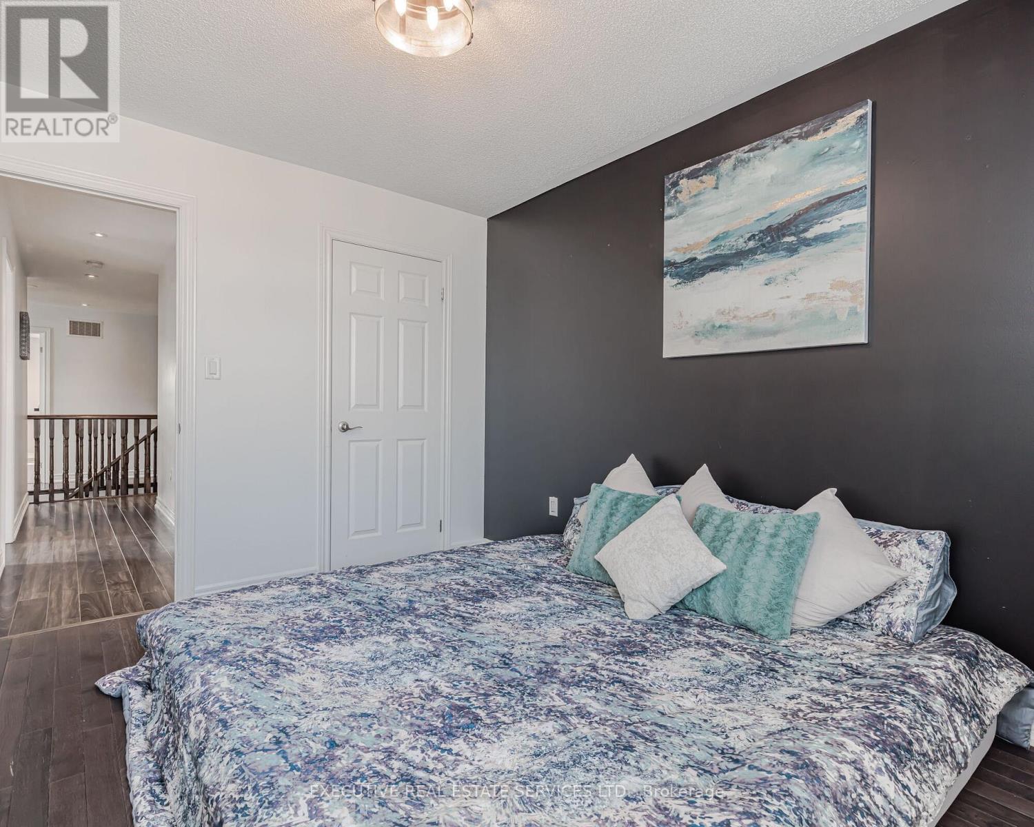 2 Nectarlane Avenue, Caledon, ON - Indoor Photo Showing Bedroom