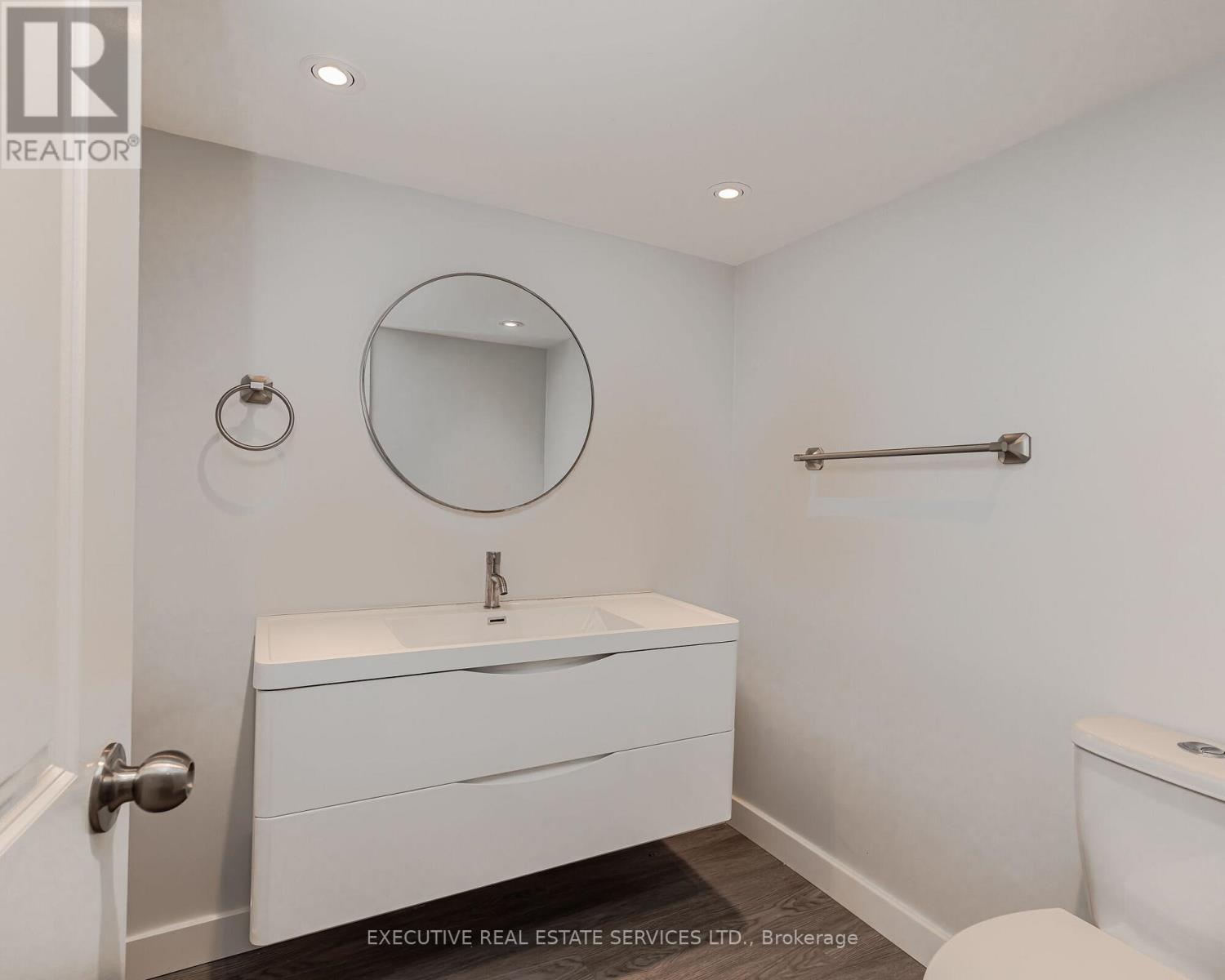 2 Nectarlane Avenue, Caledon, ON - Indoor Photo Showing Bathroom