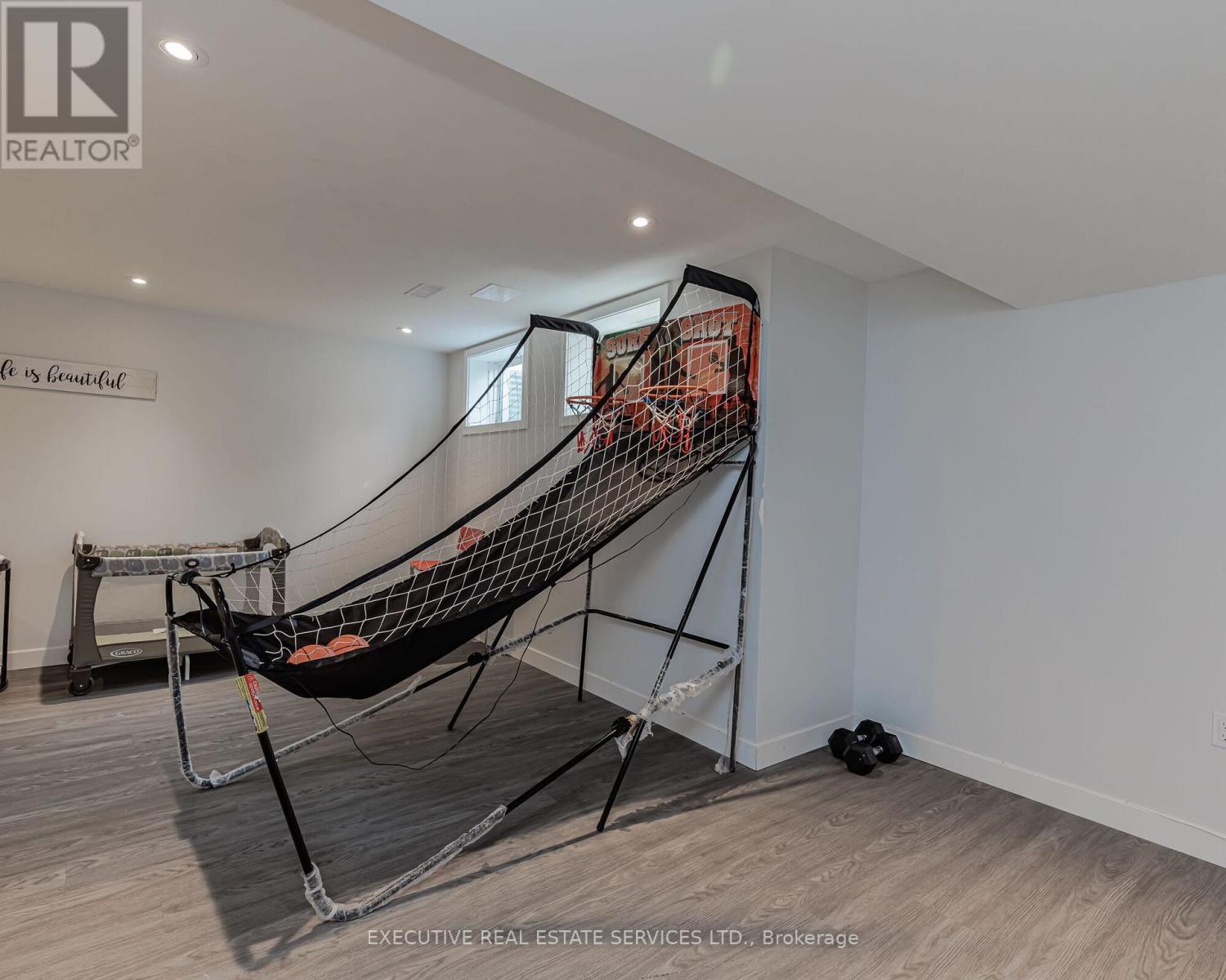 2 Nectarlane Avenue, Caledon, ON - Indoor Photo Showing Other Room