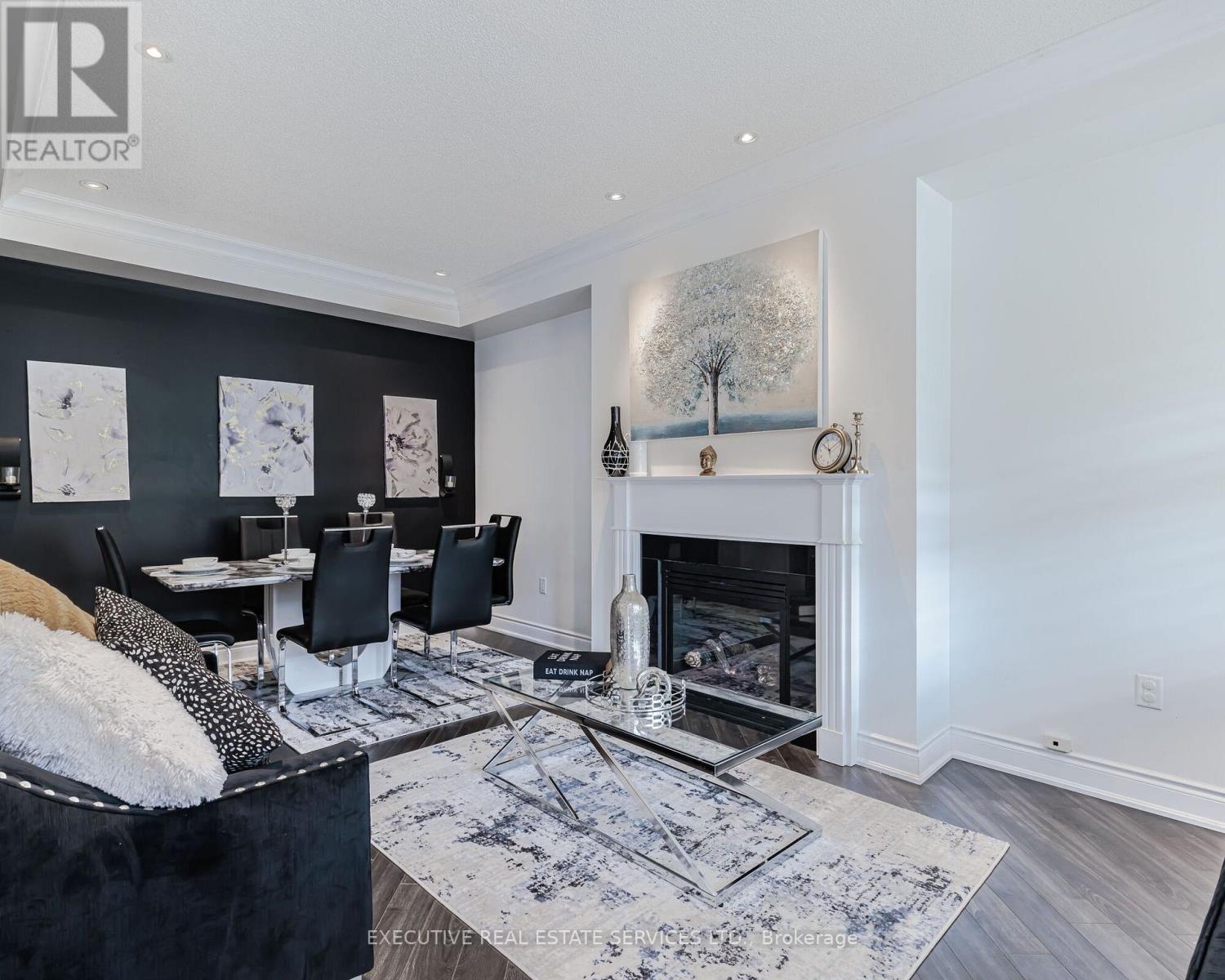 2 Nectarlane Avenue, Caledon, ON - Indoor Photo Showing Living Room With Fireplace