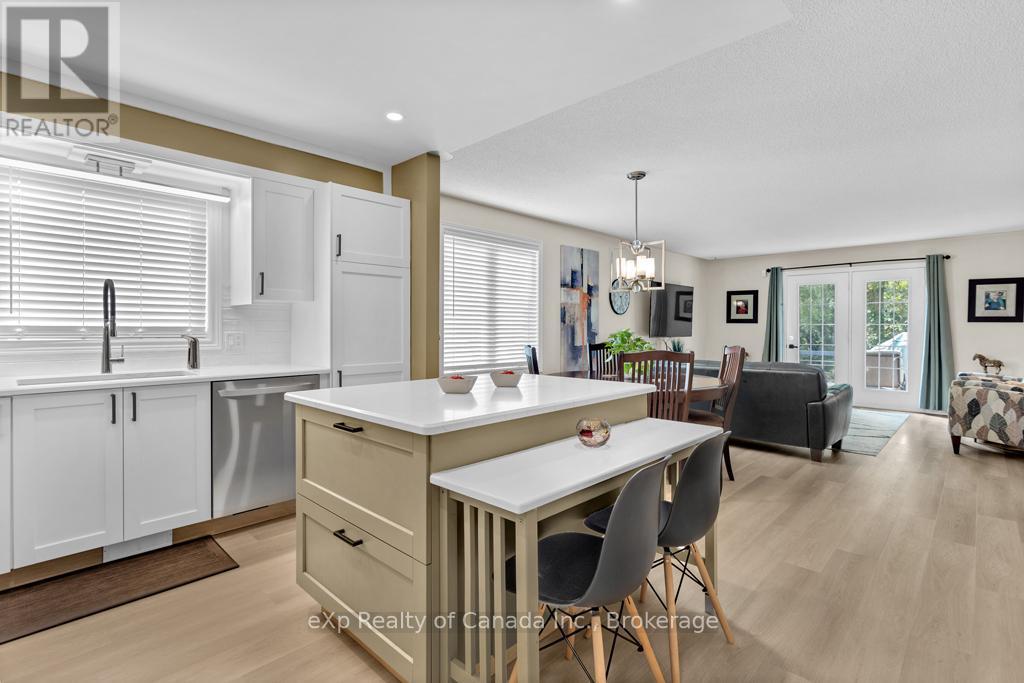 124 Wilson Avenue, Tillsonburg, ON - Indoor