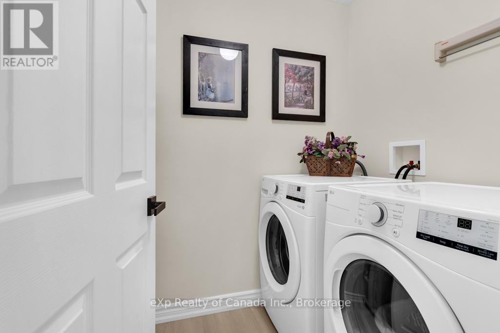 124 Wilson Avenue, Tillsonburg, ON - Indoor Photo Showing Laundry Room