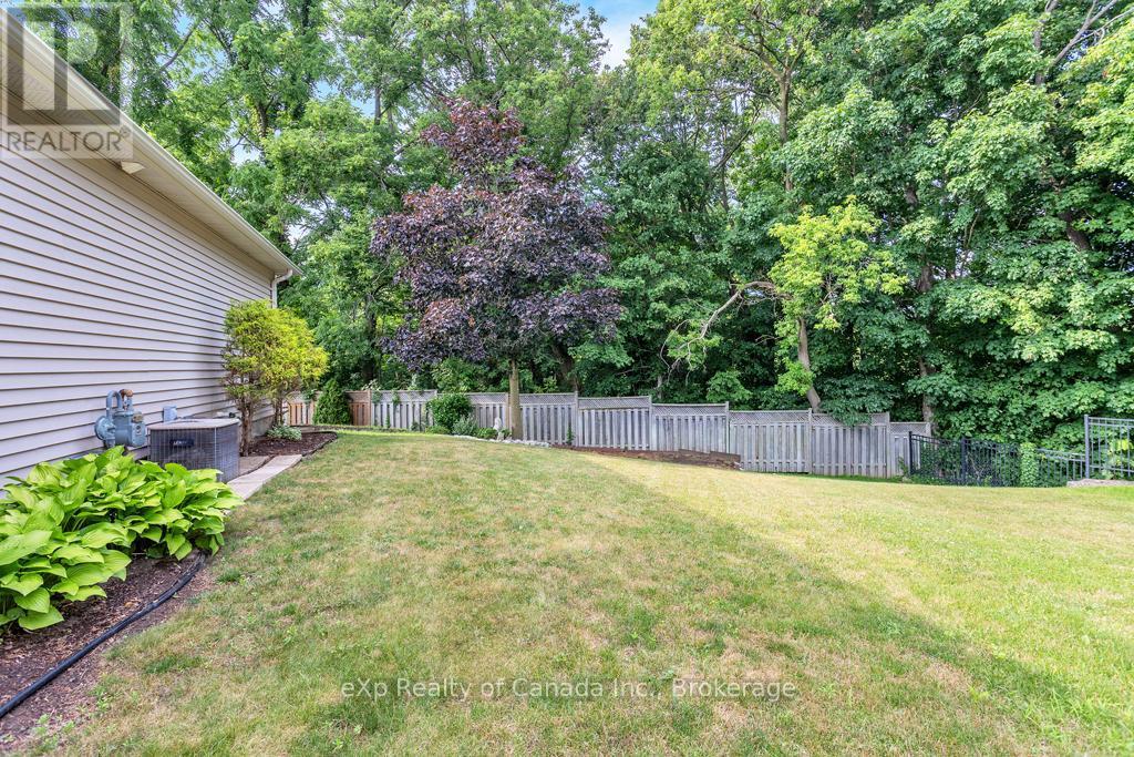 124 Wilson Avenue, Tillsonburg, ON - Outdoor