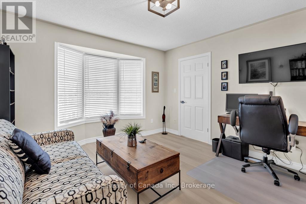 124 Wilson Avenue, Tillsonburg, ON - Indoor