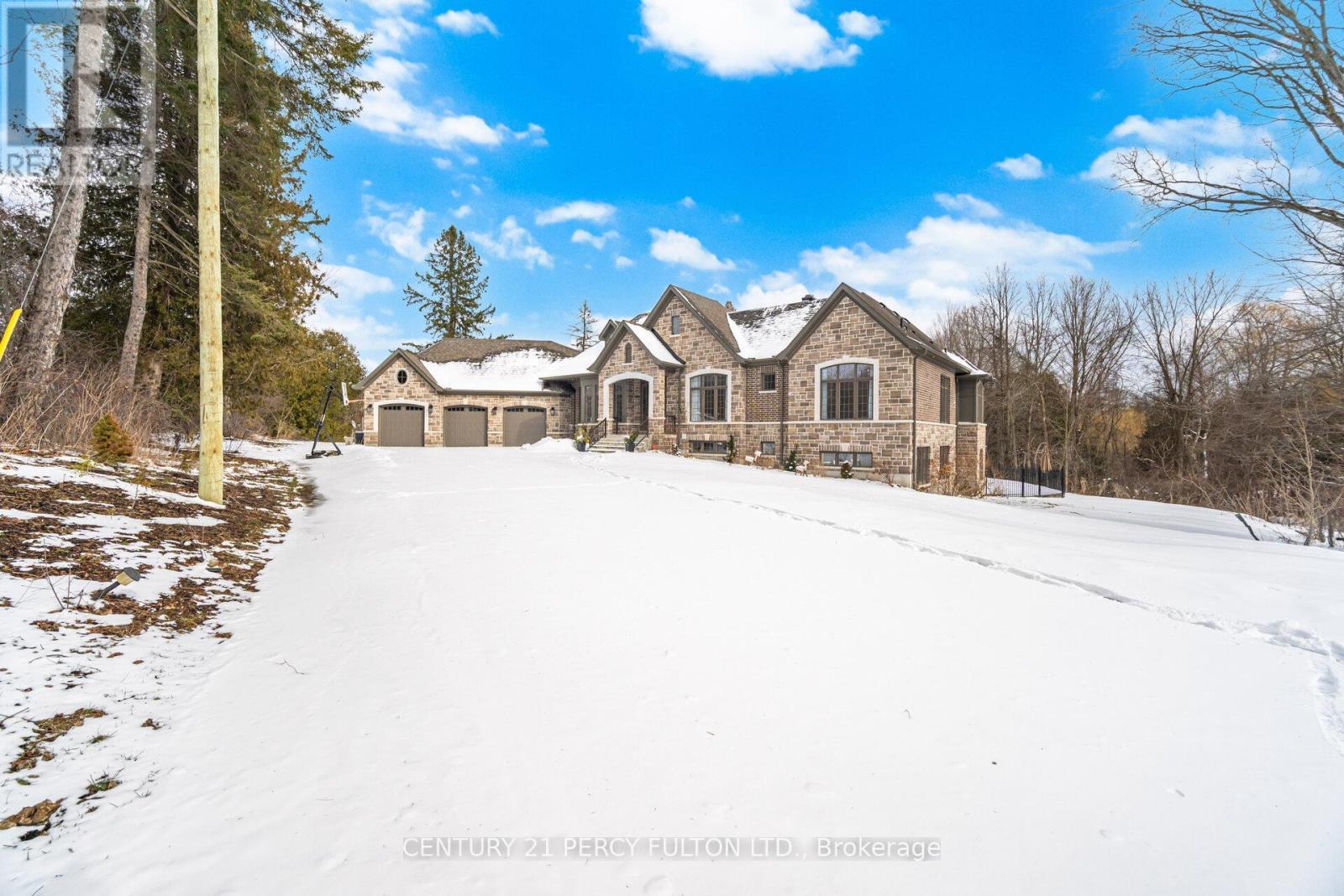 3905 Sideline 14, Pickering, ON - Outdoor