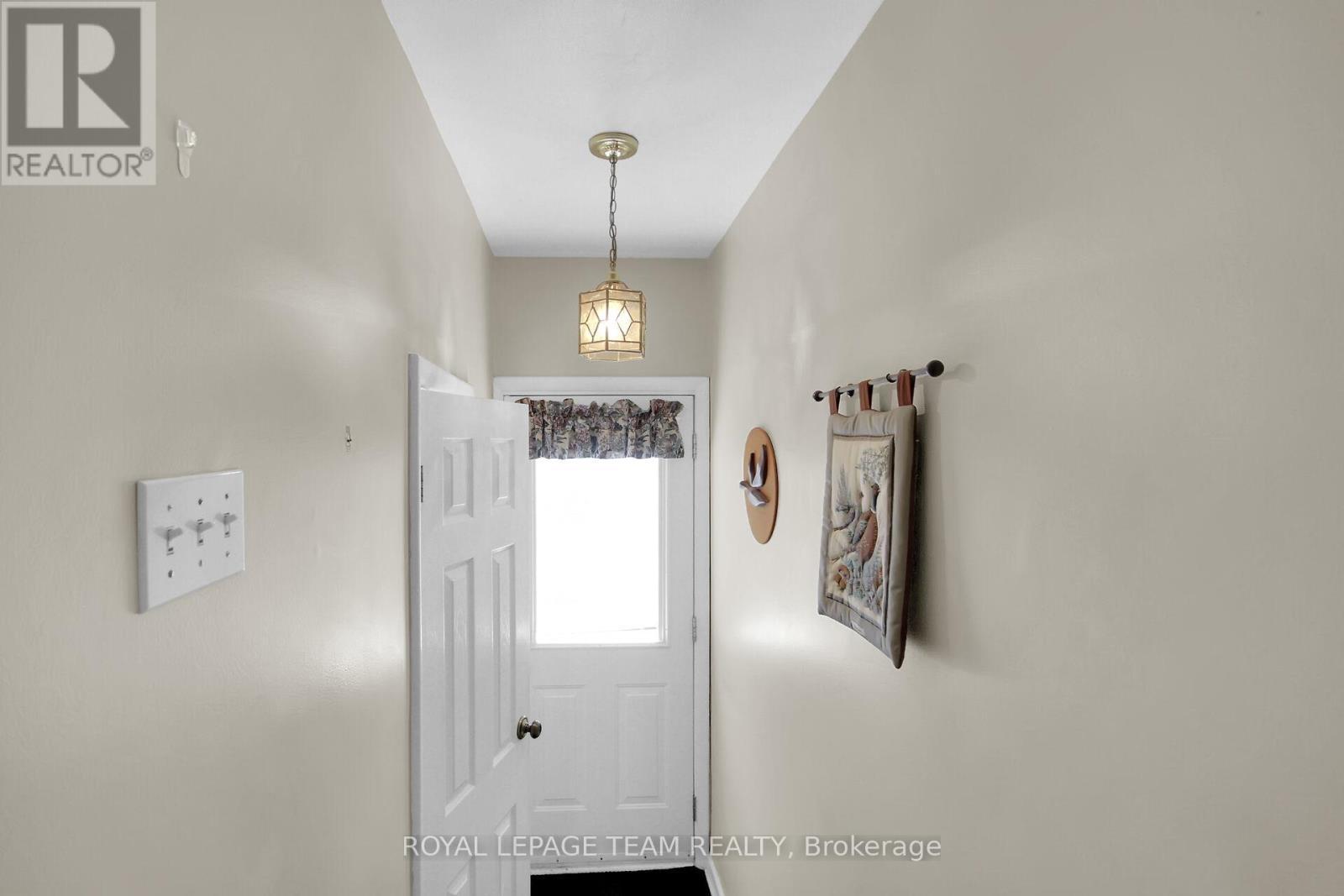 962 Dynes Road, Ottawa, ON - Photo Showing Other Room