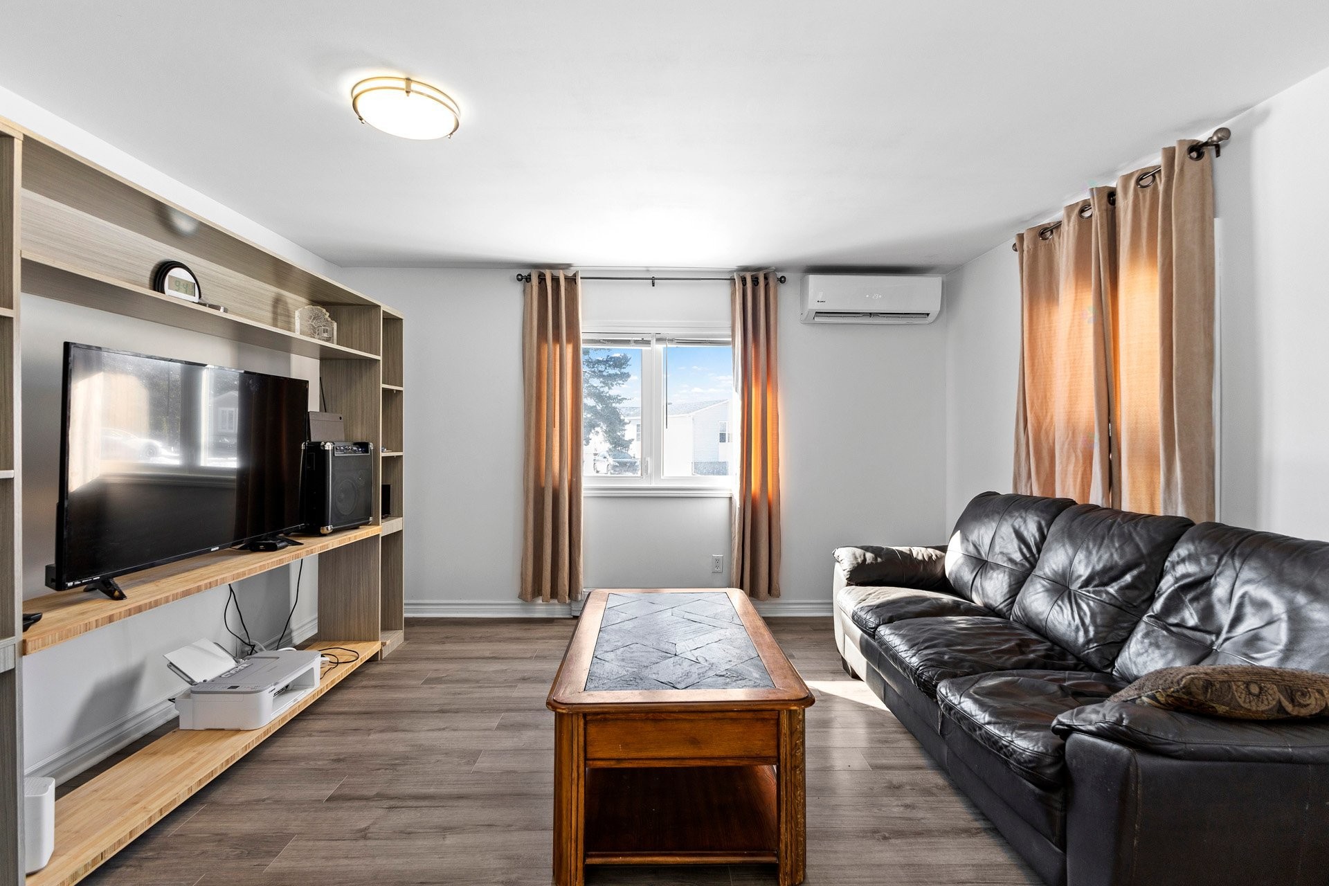 Living Room - 41 Rue André, Saint-Clet, QC - Indoor Photo Showing Living Room